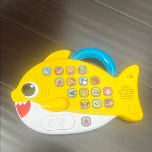 PinkFong Baby Shark Yellow Fish-Shaped Interactive Toy